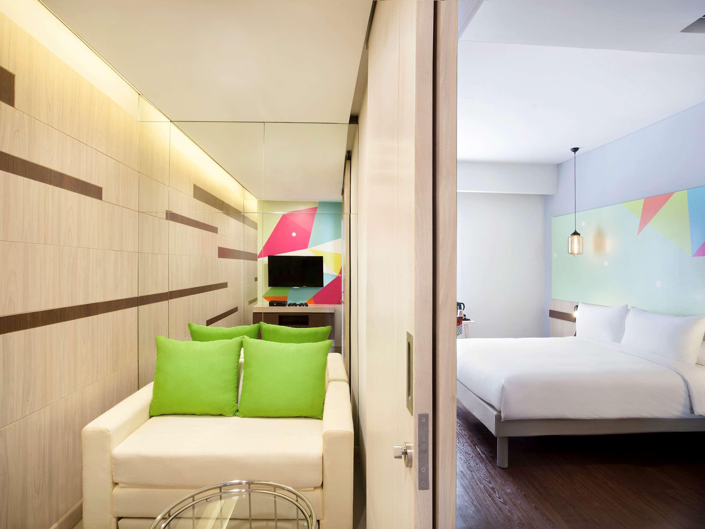 Ibis Styles Jakarta Sunter Jacarta Exterior foto