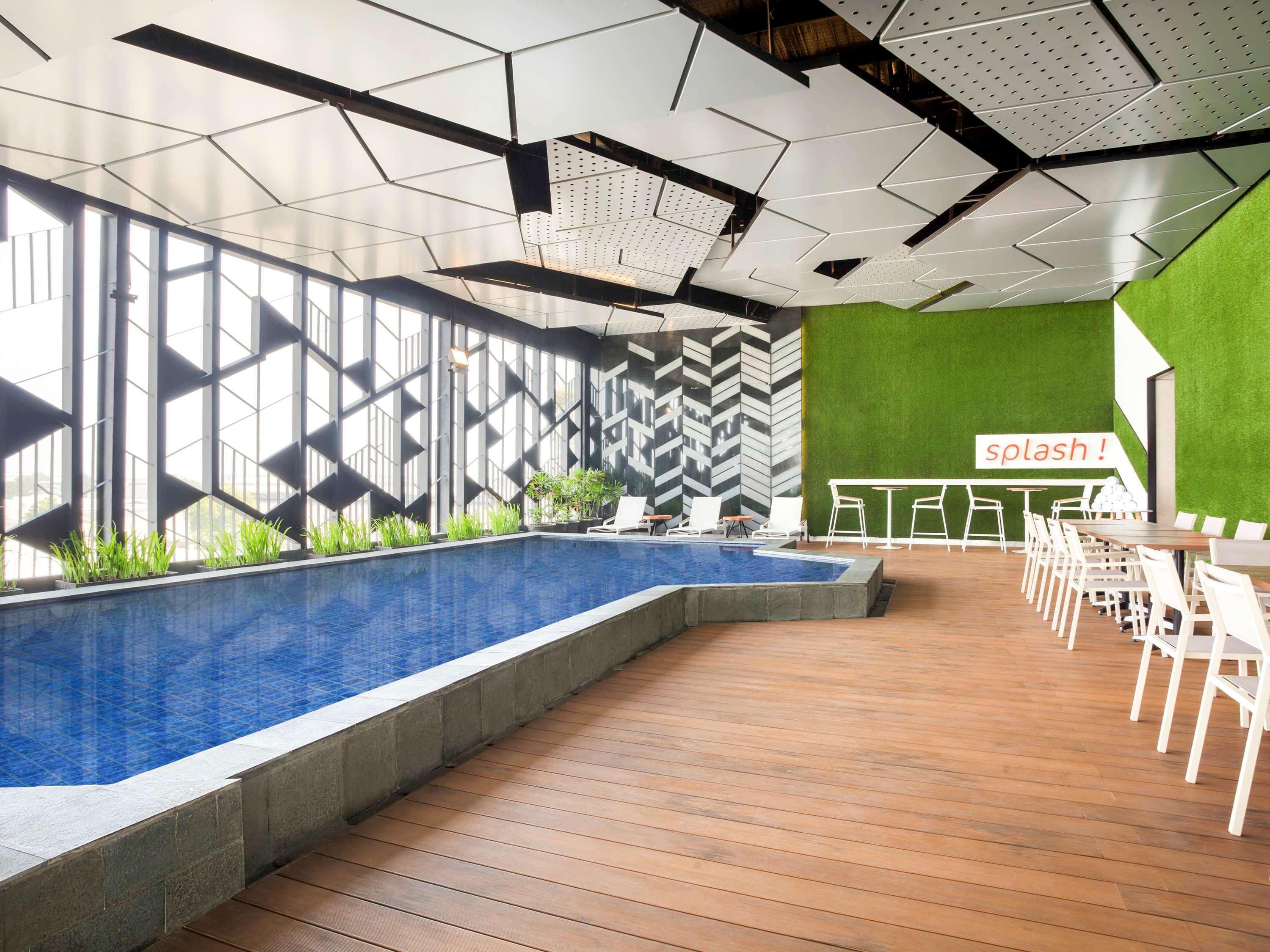 Ibis Styles Jakarta Sunter Jacarta Exterior foto
