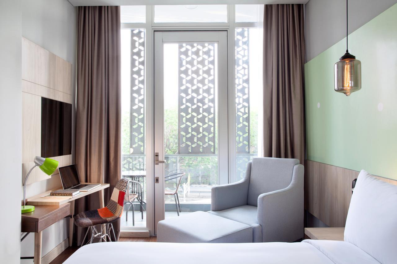 Ibis Styles Jakarta Sunter Jacarta Exterior foto