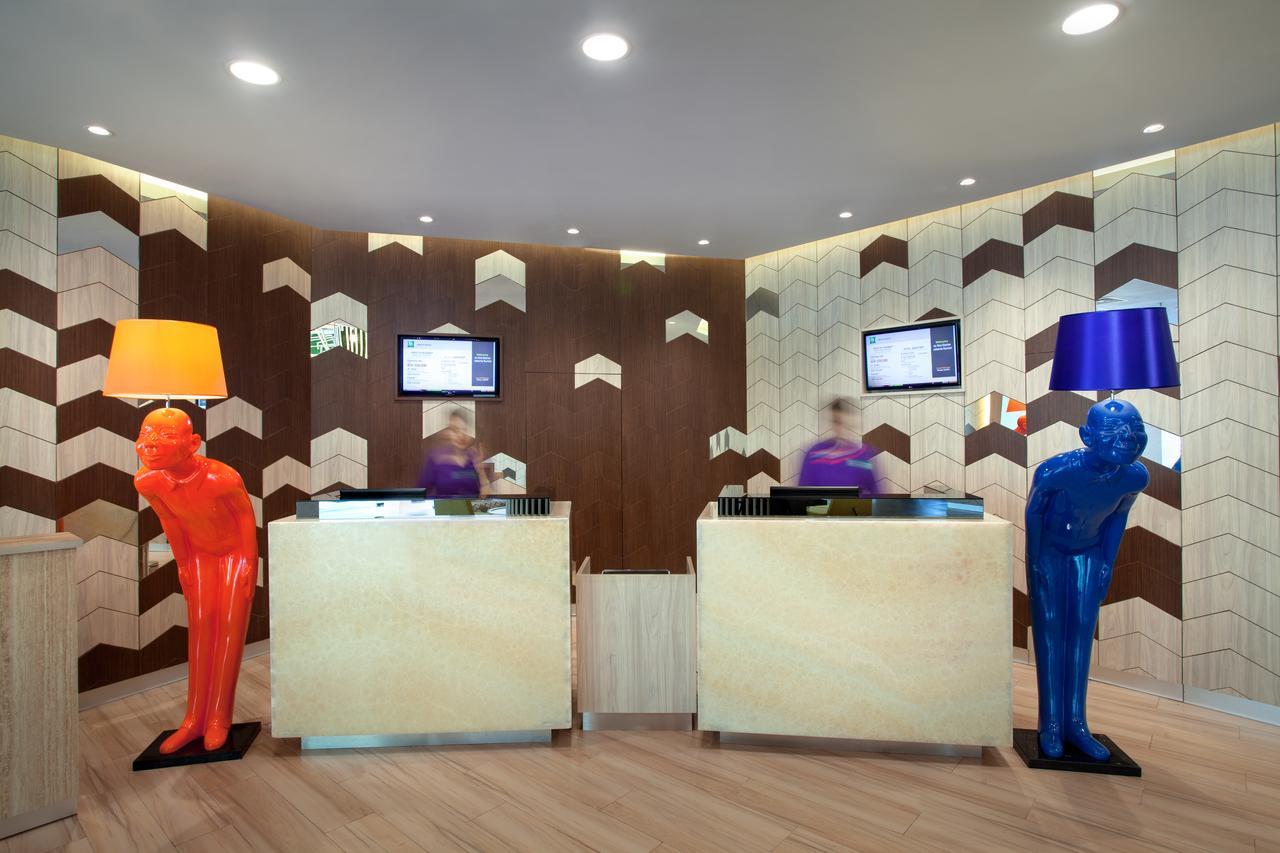 Ibis Styles Jakarta Sunter Jacarta Exterior foto